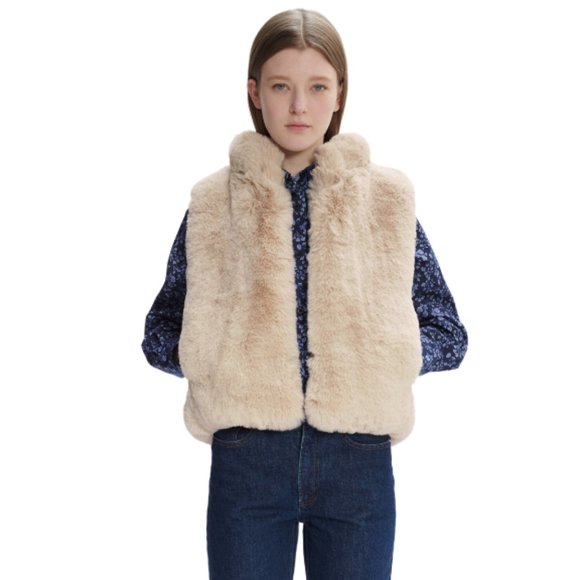 A.P.C. Judy Faux Fur Vest in Beige size 40 (US size 6/8)